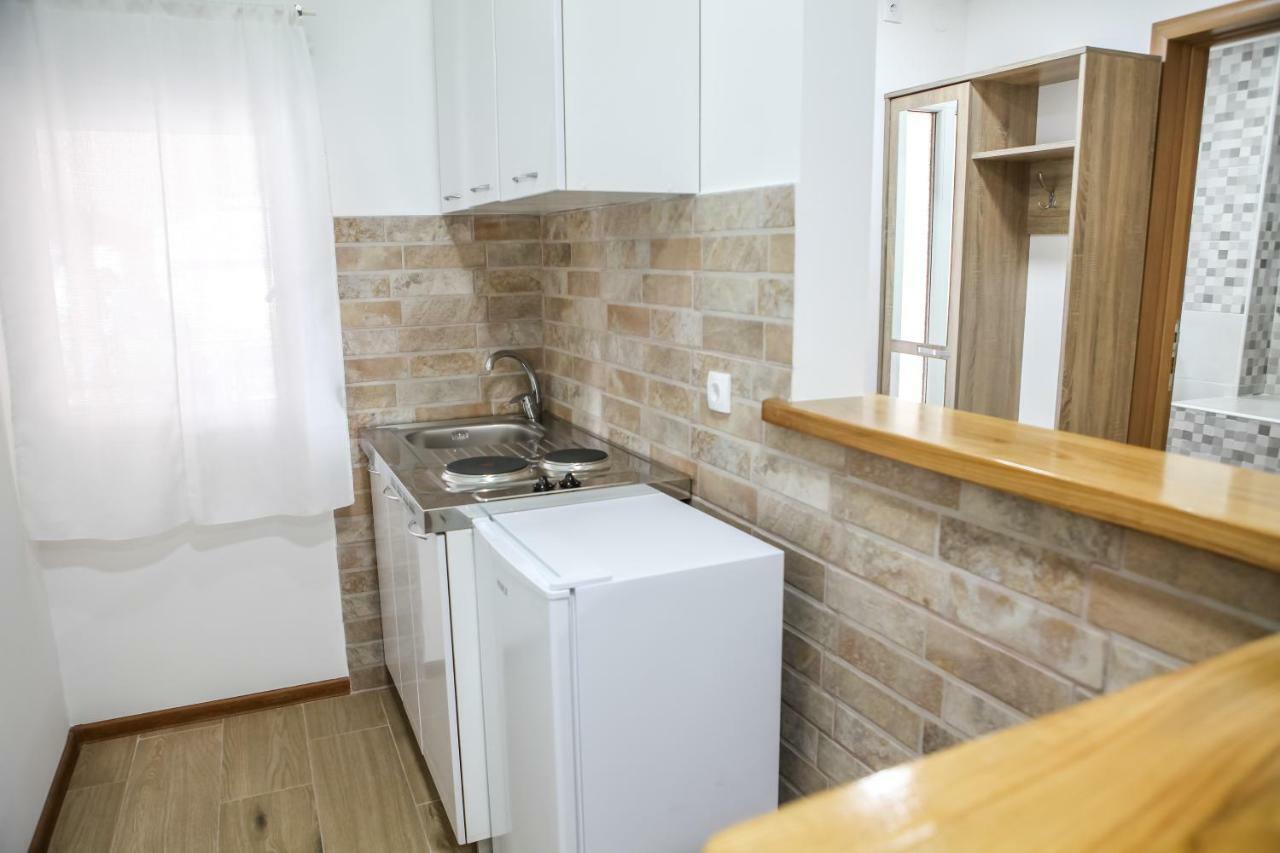 Apartman Kaca Цетине Екстериор снимка