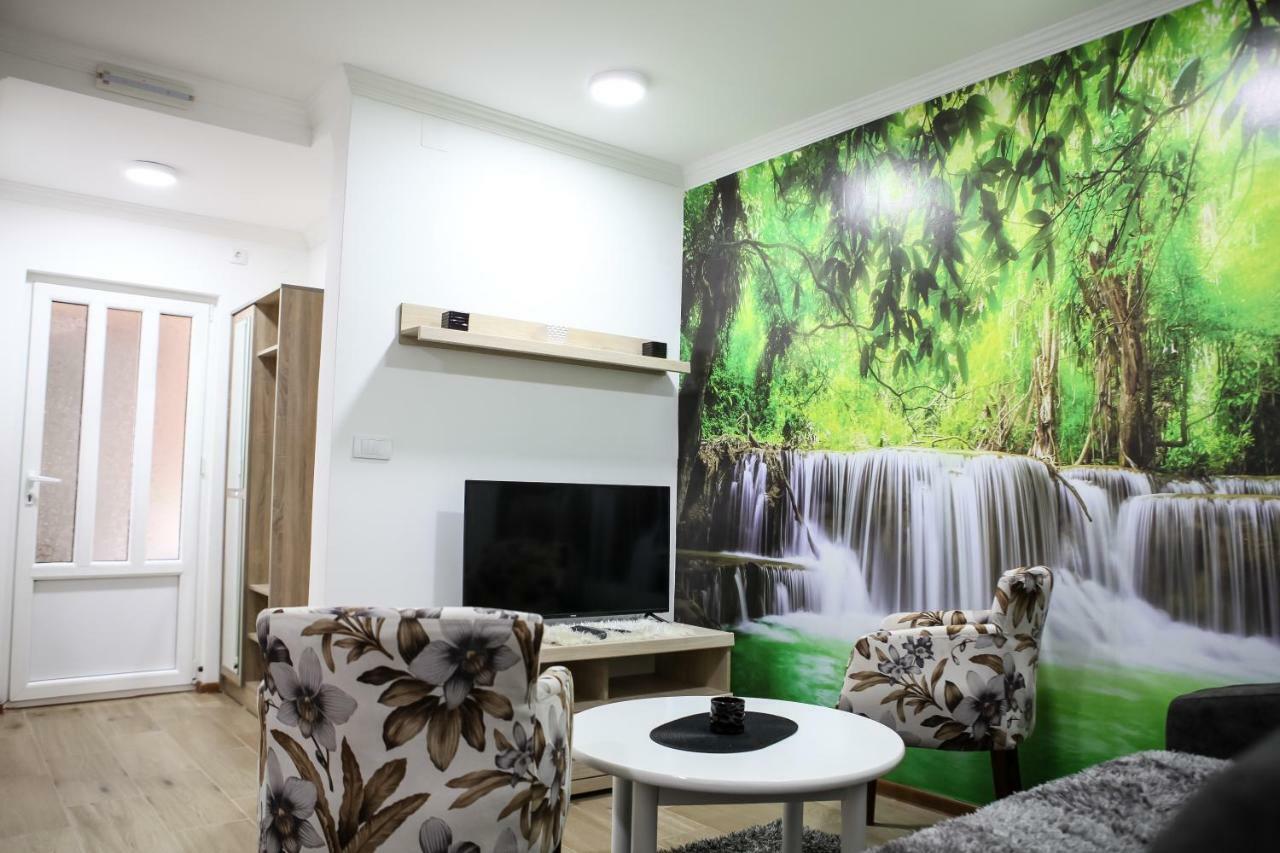 Apartman Kaca Цетине Екстериор снимка