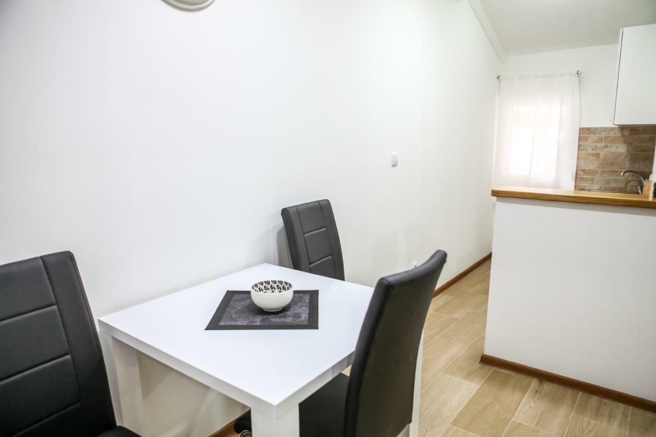 Apartman Kaca Цетине Екстериор снимка